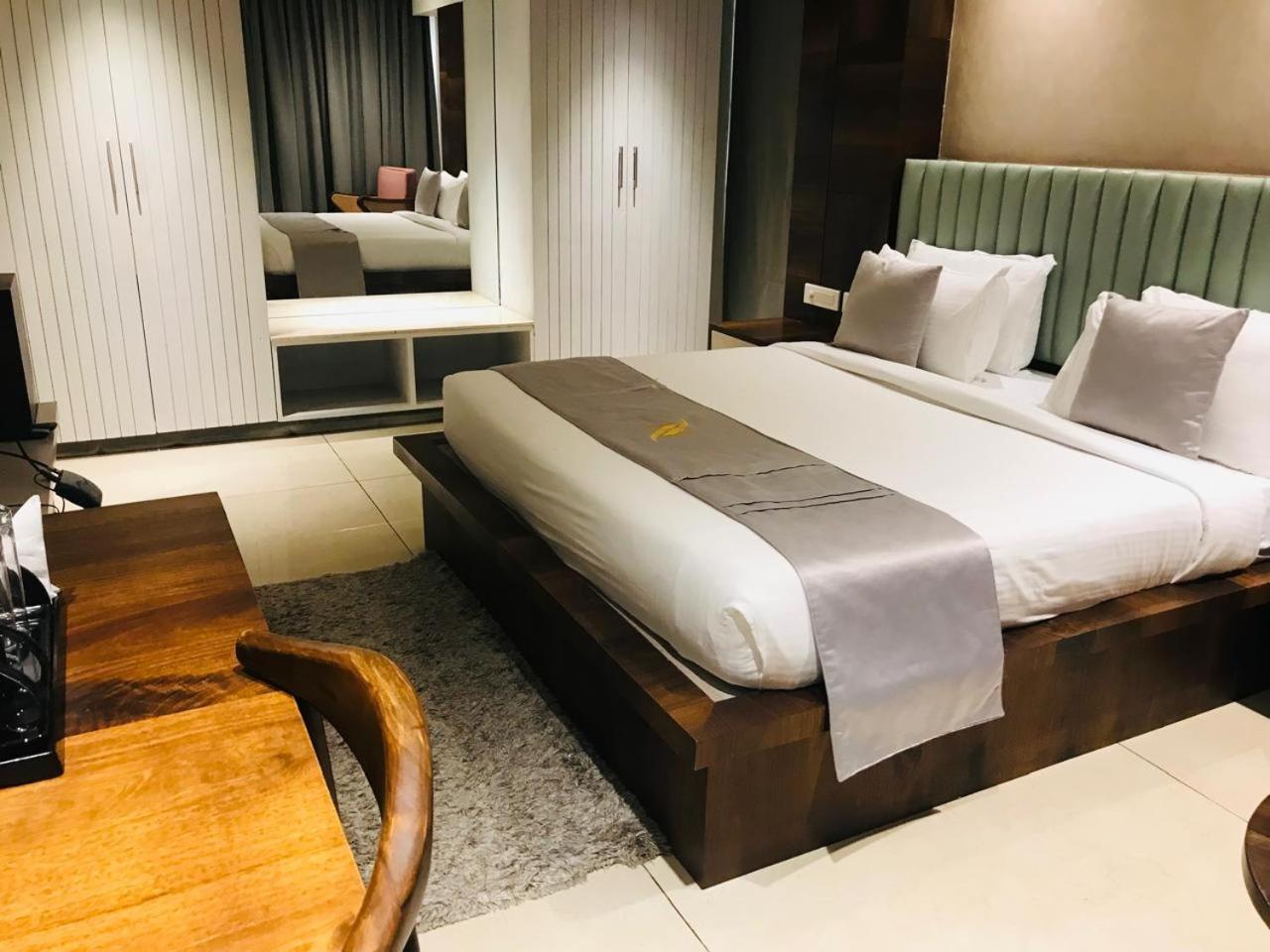 Narthaki Boutique Hotel Bengaluru Zewnętrze zdjęcie